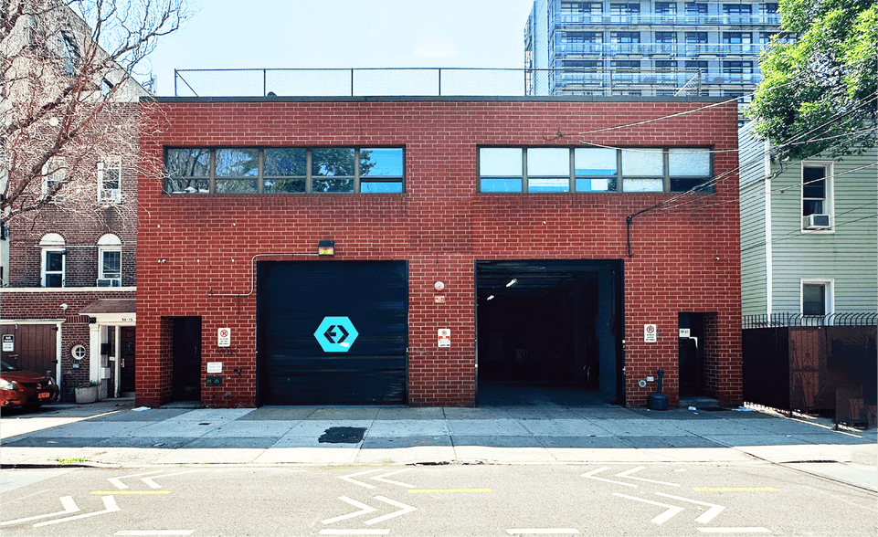 LIC Warehouse/Office Building For Sale 38-17 Crescent St