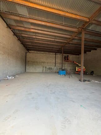 COMMERCIAL MANUFACTURING WAREHOUSE FOR LEASE